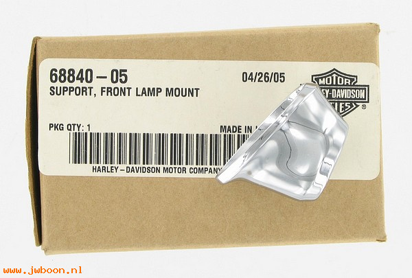   68840-05 (68840-05): Support - front lamp mount - NOS - Softail DeLuxe, FLSTN '05-