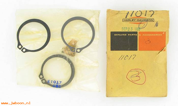      11017 (   11017): Retaining ring, driven gear - NOS - Servi-car 60-73.FL,FLH 60-e77