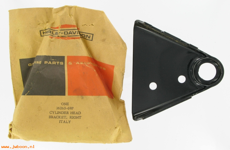   16263-69P (16263-69P): Mounting plate, engine - upper right - NOS - Rapido '69-'72, AMF