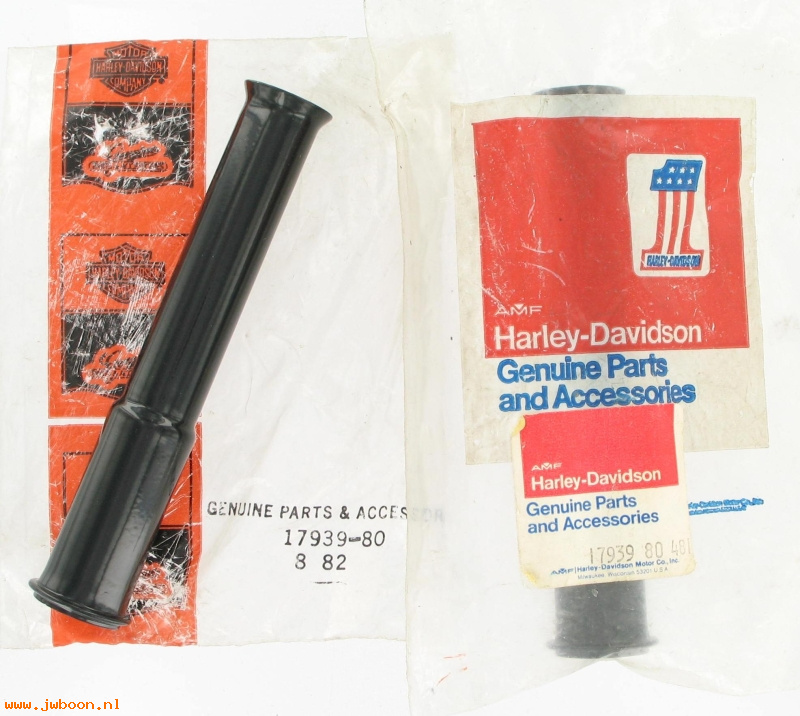   17939-80 (17939-80 / 17938-79): Cover, push rod - lower - NOS - FXWG '80-'81. AMF Harley-Davidson