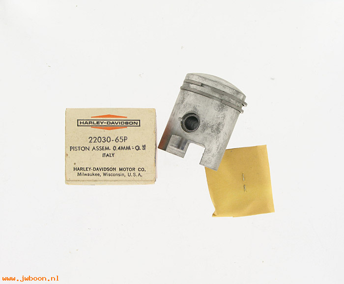  22030-65P (22030-65P): Piston with rings and pin  0.4 mm O.S. - NOS - Aermacchi, M-50