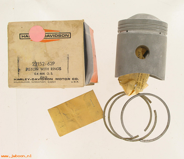   22152-62P (22152-62P): Piston with rings and pin + 0.4 mm O.S. - NOS - Sprint,C,H 61-66