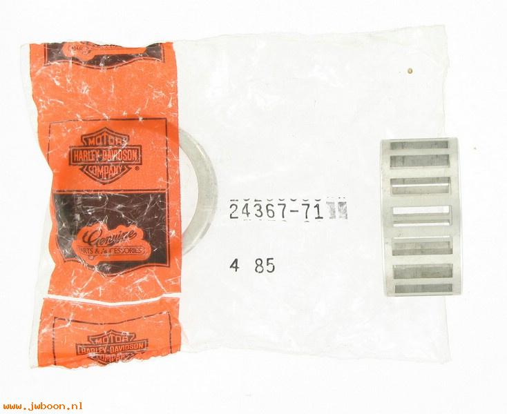   24367-71 (24367-71): Retainer, crank pin roller - front rod - NOS - Big Twins '73-'86