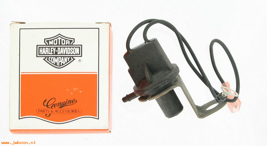   26555-83 (26555-83): Vacuum switch, carburetor - NOS - FLT Classics 1984, Shovelhead