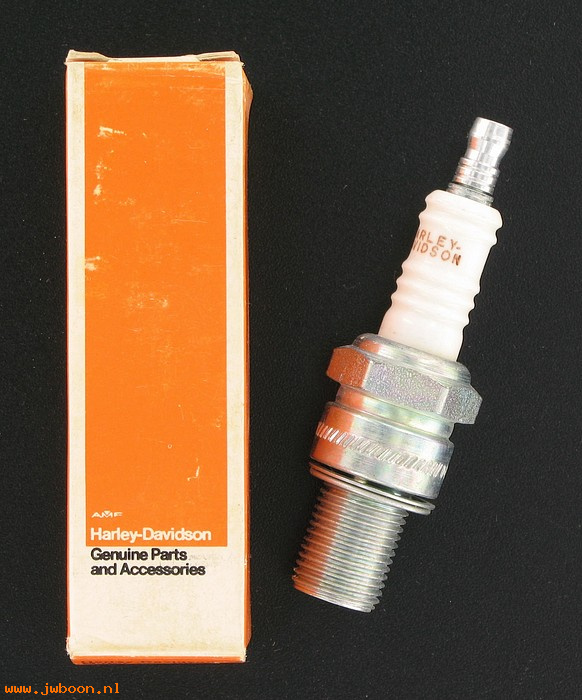  32301-62 (32301-62): Spark plug - 14 mm - NOS - MX-250 1975. Sprint '62-'71