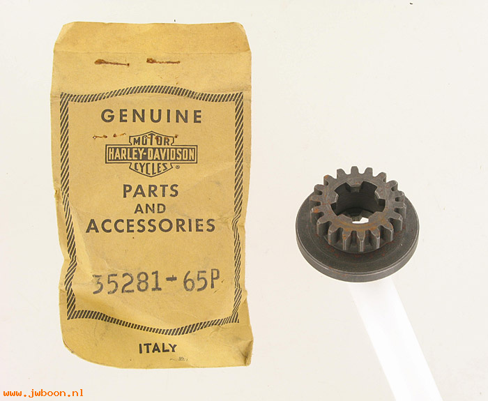   35281-65P (35281-65P): Second gear, mainshaft - NOS - Aermacchi M-50 65-72. X-90 1972