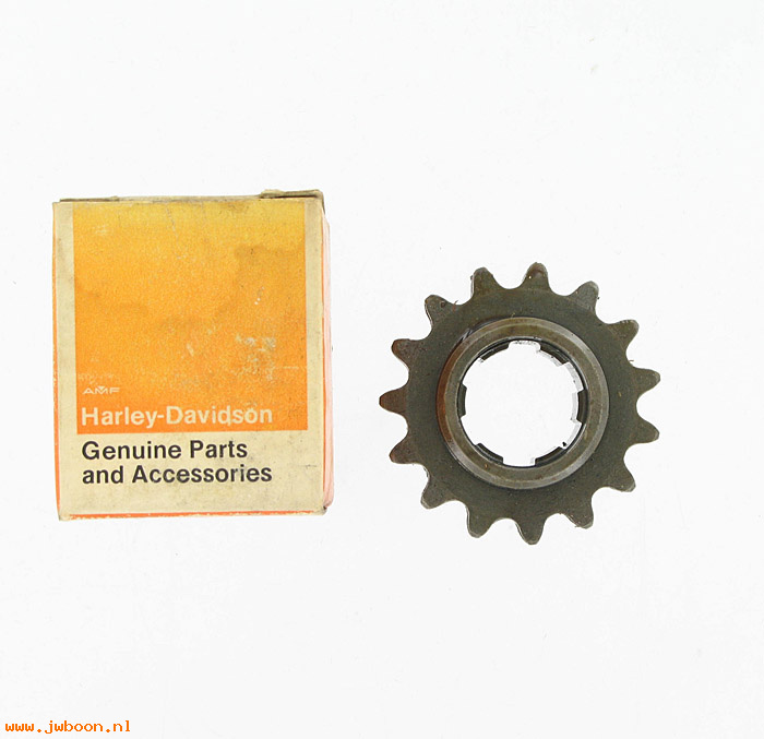   40207-71 (40207-71): Sprocket, 15 T  (standard in 1973) - NOS - Snowmobile 71-75. AMF