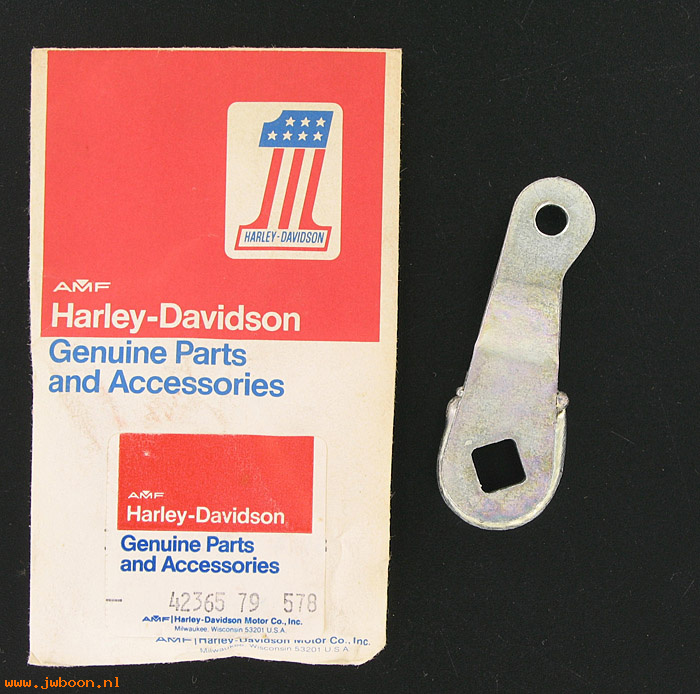   42365-79 (42365-79 / 42357-79): Pivot arm, inner - NOS - Sportster Ironhead XL early'79. AMF H-D