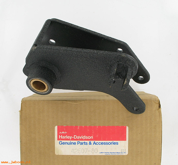   42507-80 (42507-80): Mounting plate - brake pedal - NOS - FLHS late'82. FXWG '80-'82