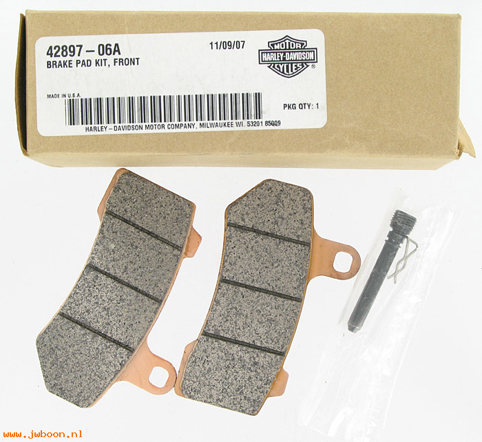   42897-06A (42897-06A): Brake pad kit - front - NOS - V-rod '06-'07