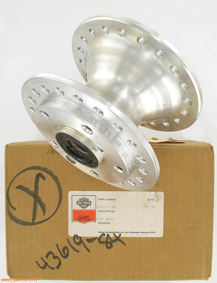   43619-84 (43619-84): Hub,front wheel,w.bearings&seals, NOS, XL 84-99.FXE-80.FXRS.FXD 9
