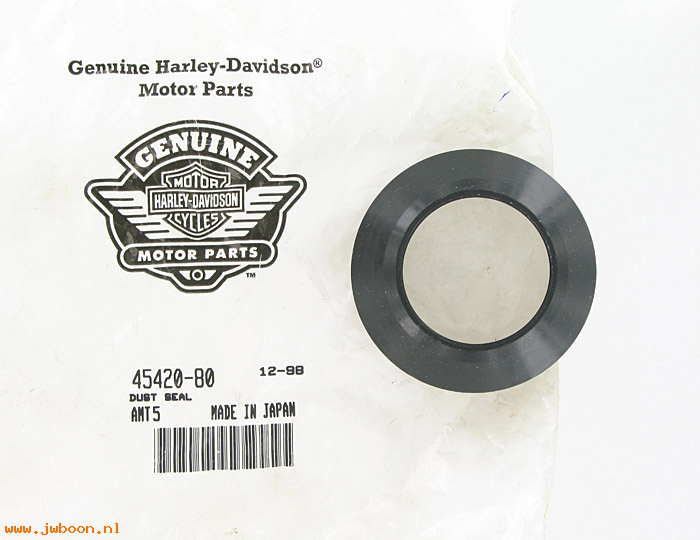   45420-80 (45420-80): Dust seal / Dust cover - NOS - Softail FXST '84-'86. FXWG '80-'86