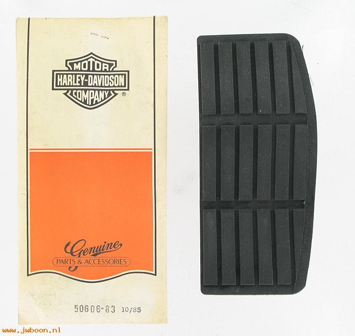   50606-83 (50606-83): Pad - passenger footboard - NOS - Tour Glide FLT, FXRD e'86