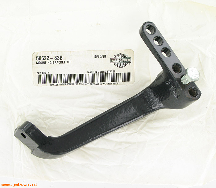   50622-83B (50622-83B): Footboard bracket, rear left - w. 5/16"-18 bolt - NOS - FLT 84-05