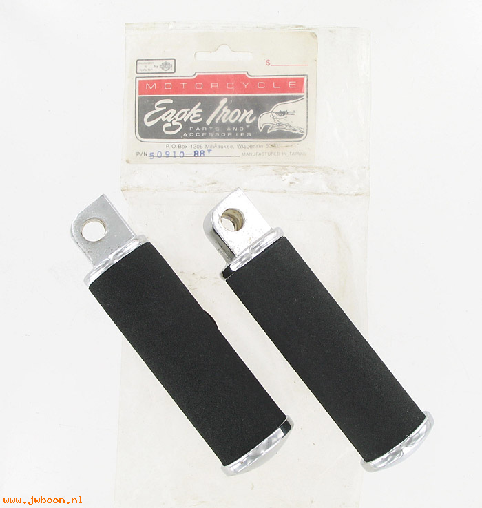   50910-88T (50910-88T): Cushion footrests - small  "Eagle Iron" - NOS - XL, FX, FLH, FLT