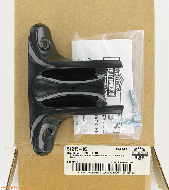   51215-05 (51215-05): Cast upright kit - NOS - V-rod, VRSC with luggage rack 51209-05