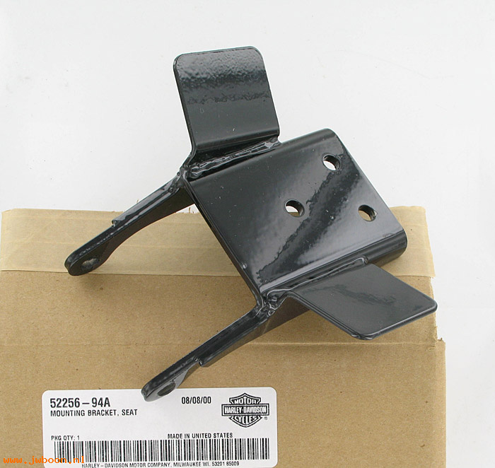   52256-94A (52256-94A): Mounting bracket - seat - NOS - FXRP '94-'95.Police Low  FLHP '96