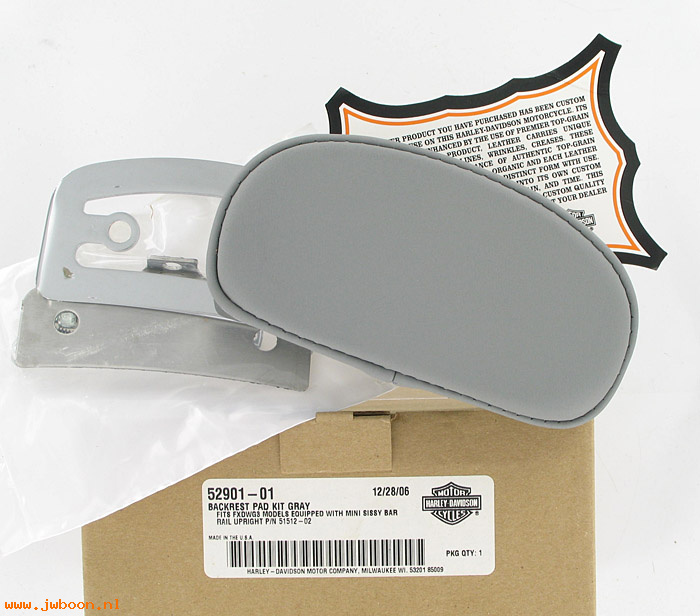   52901-01 (52901-01): Mini backrest pad - NOS - FXDWG, with mini rail upright 51512-02