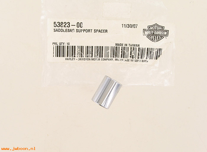   53823-00 (53823-00): Spacer, docking kit - NOS