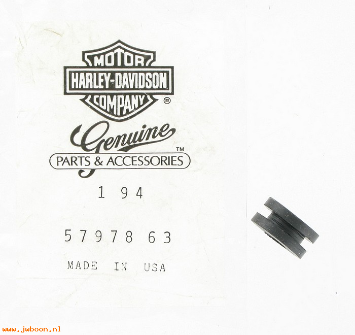   57978-63 (57978-63): Grommet,side light wiring/magneto cable guide-NOS-FL 49-82.FX,XL