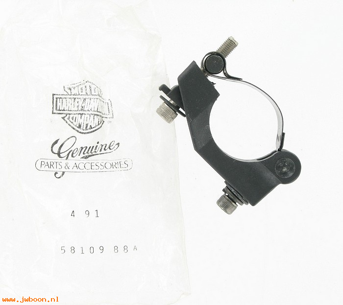   58109-88A (58109-88A): Windshield clamp - NOS - FXRS-CONVERTIBLE late'89-'92
