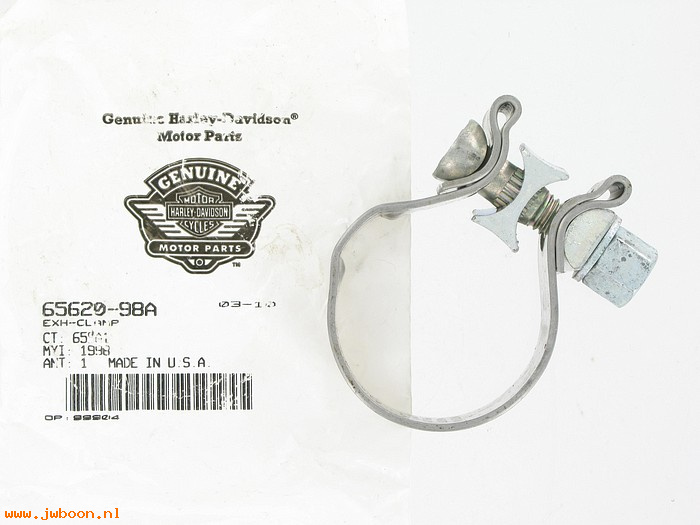   65620-98A (65620-98A): Exhaust clamp with bracket - NOS - Touring '98-'08