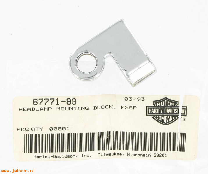   67771-88 (67771-88): Mounting block - headlamp - NOS - FXSTS '88-'92. FXST/C, FLST/C