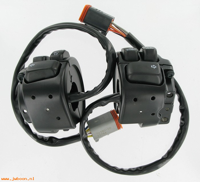   70086-00 (70086-00): Handlebar switch kit - NOS - Sportster XL's