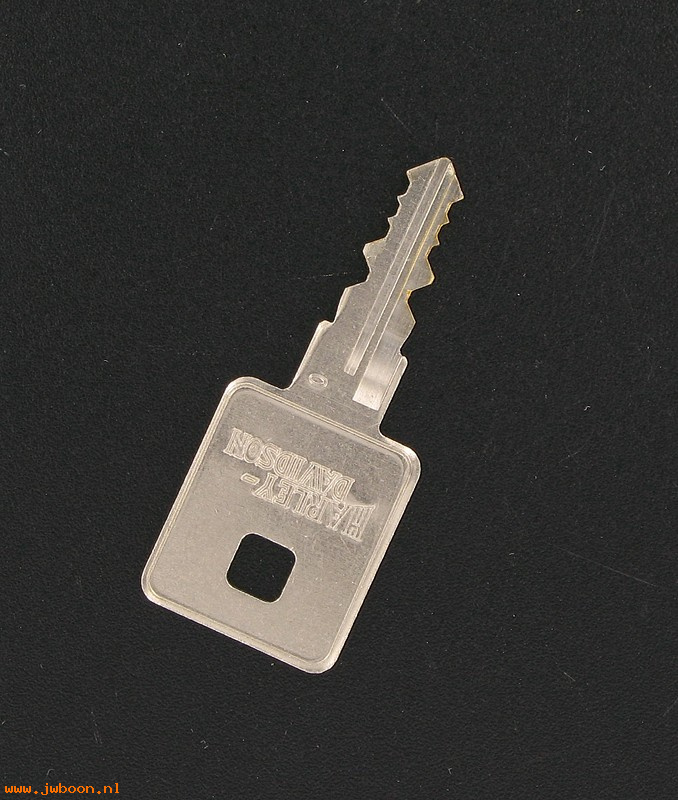   71451-94A-0SD0 (71451-94A/0SD0): Key, ignition switch code SDO - NOS - Sportster, XL's