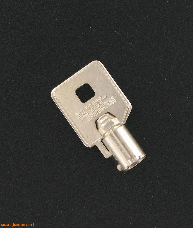   71452-91A-3102 (71452-91A/3102): Key no. 3102 - NOS - Touring. Dyna. Softail. V-rod. Buell