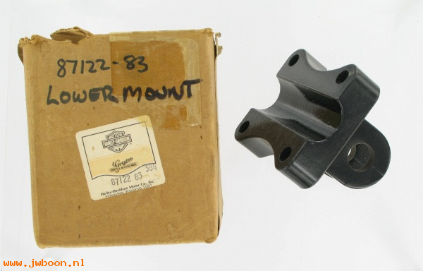   87122-83 (87122-83): Mounting bracket, lower front - right - NOS - TLE 83-96