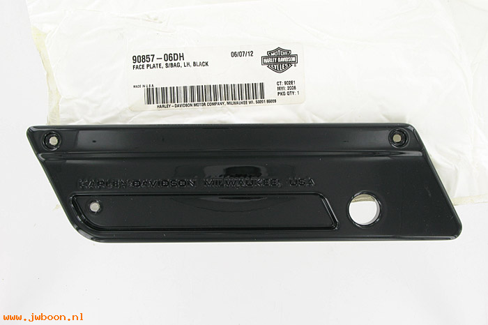  90857-06DH (90857-06DH): Saddlebag latch plate, left - vivid black - NOS