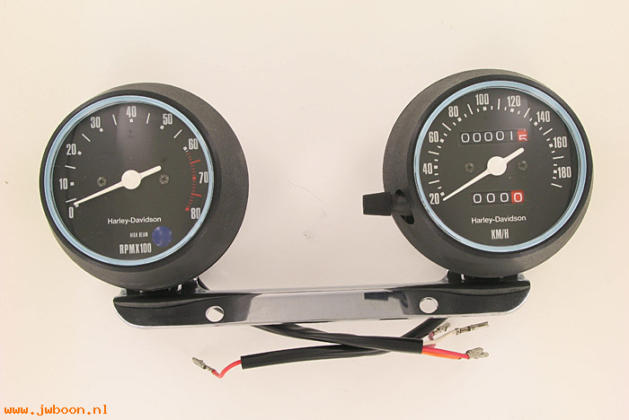   92069-81A (92069-81A): Speedometer and tachometer assembly - Kilometers - NOS - XL