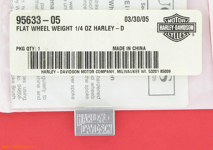   95633-05 (95633-05): Decorative wheel weight - "Harley-Davidson" - NOS