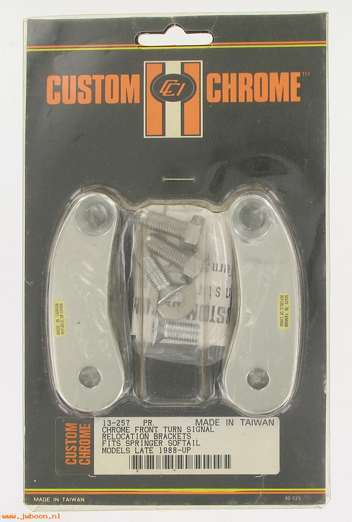 D CC13-257 (): Custom Chrome front turn signal relocation brackets