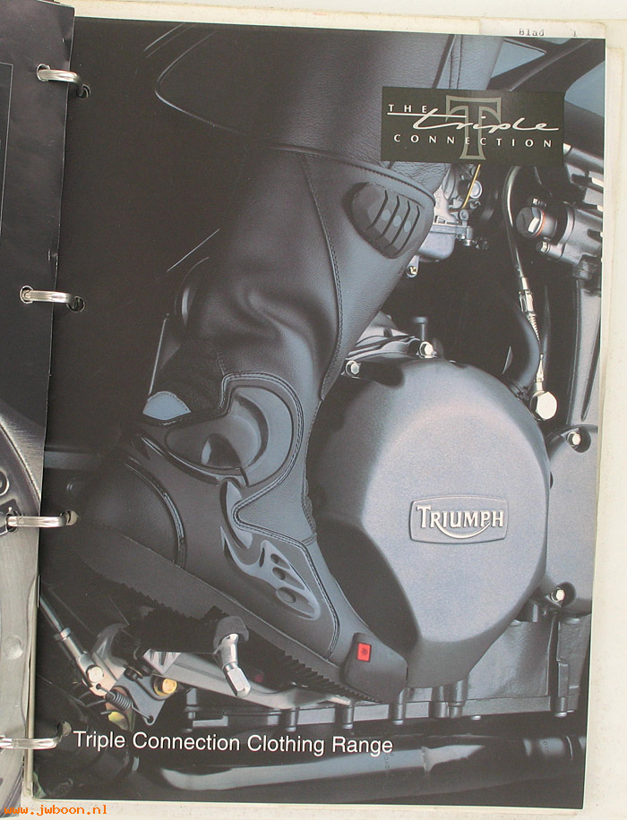 D T1continued (): Triumph catalogi in multo map. incl. de Corporate wear range 2004