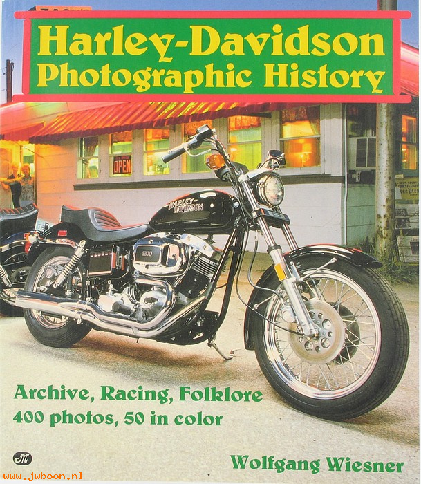 L 624 (): Book - Harley-Davidson Photographic History, in stock