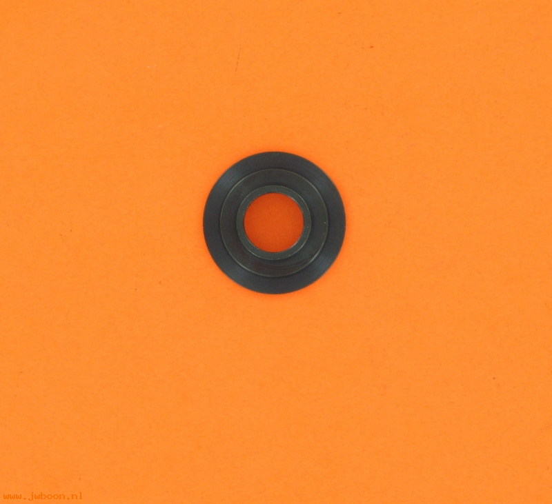 R  18220-81 (18220-81): Collar, valve spring - lower - Ironhead XL's late'81-early'83